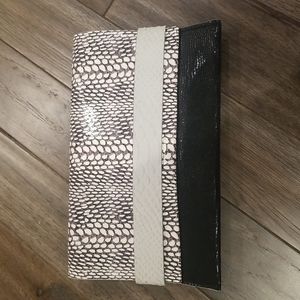 NWT Coach leather Clutch